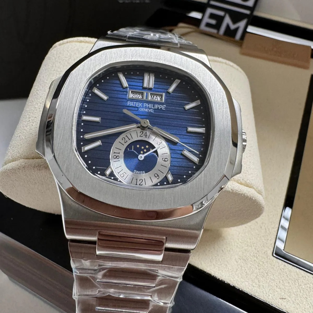 Patek Philippe Nautilus Blue Moonphase Automatic