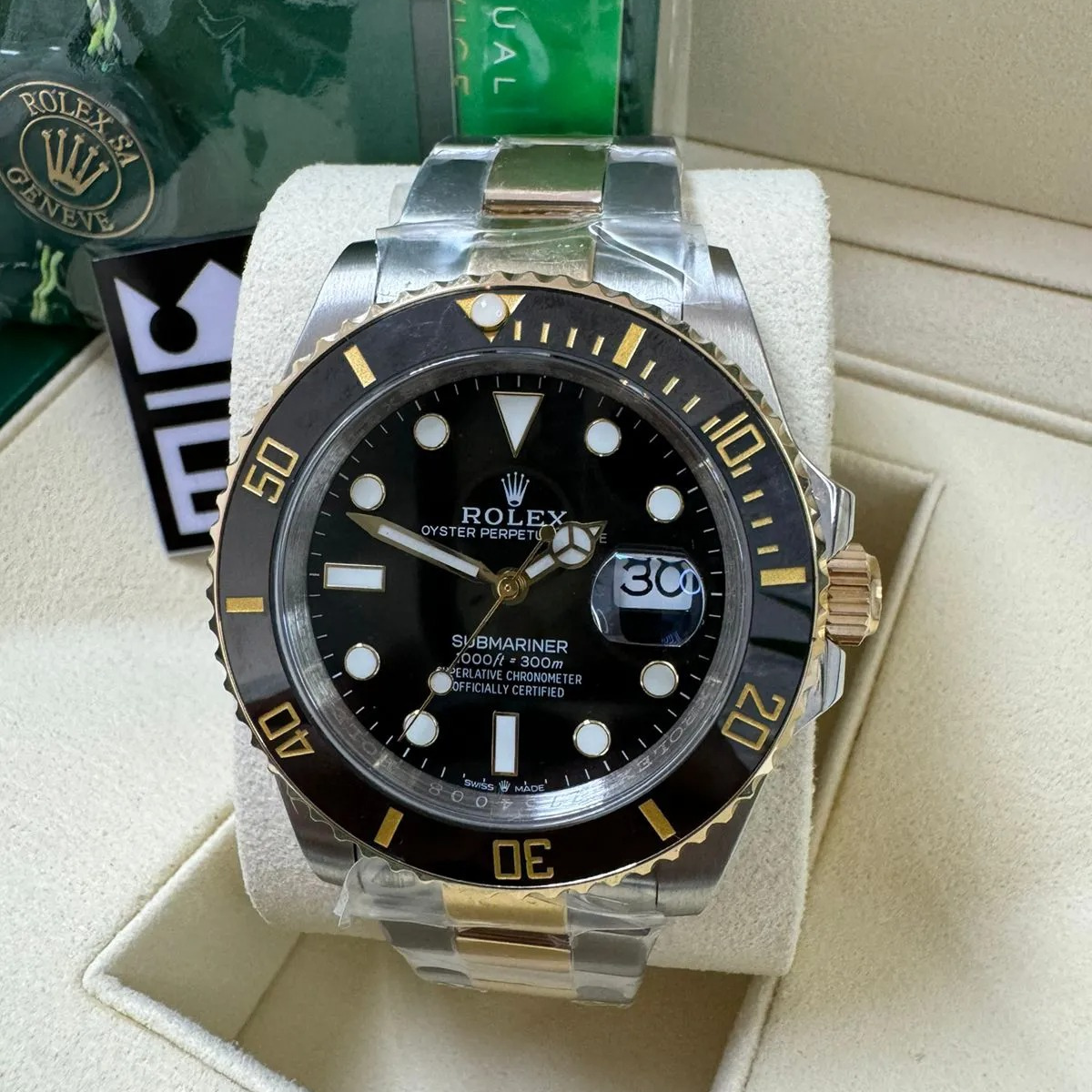 Rolex Submariner 40 – Grey Dial – Rolesor