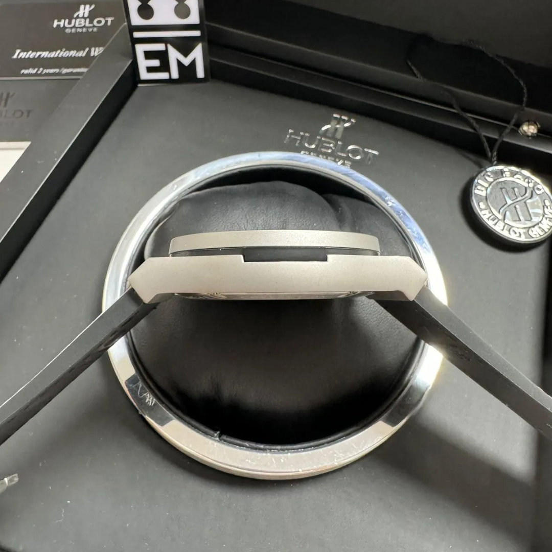 Hublot Classic Fusion Gray Chronograph