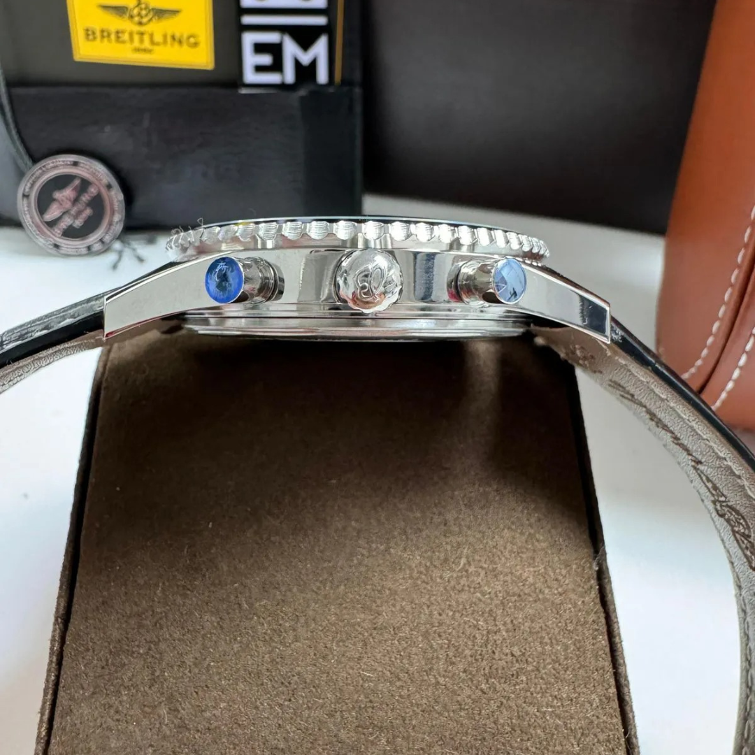 Breitling Navitimer Chronograph Stainless Steel Black/White