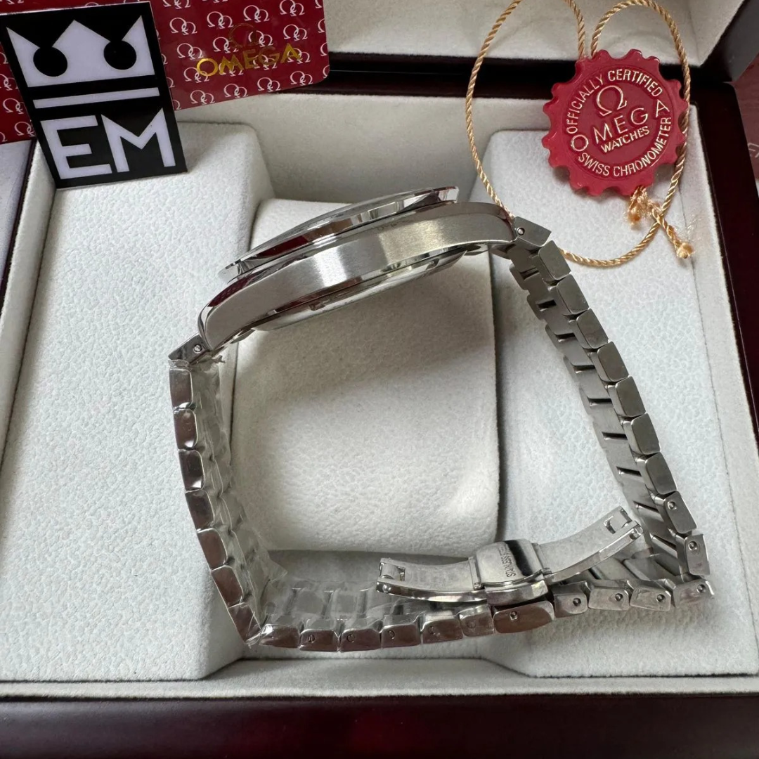 Omega Speedmaster Red Wine Steel