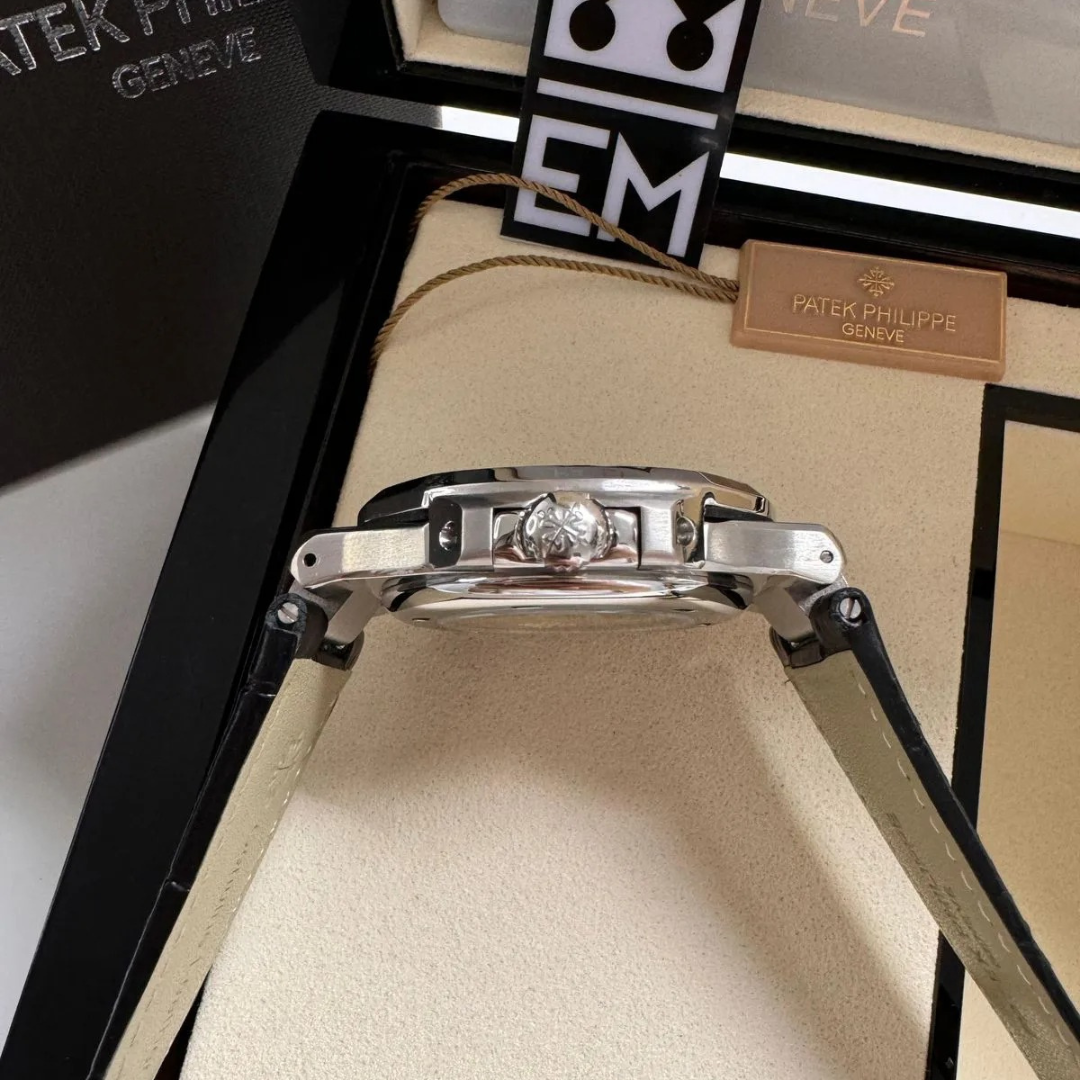 Patek Philippe Nautilus Black Automatic