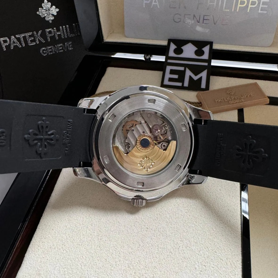 Patek Philippe Aquanaut Black Automatic 42 mm