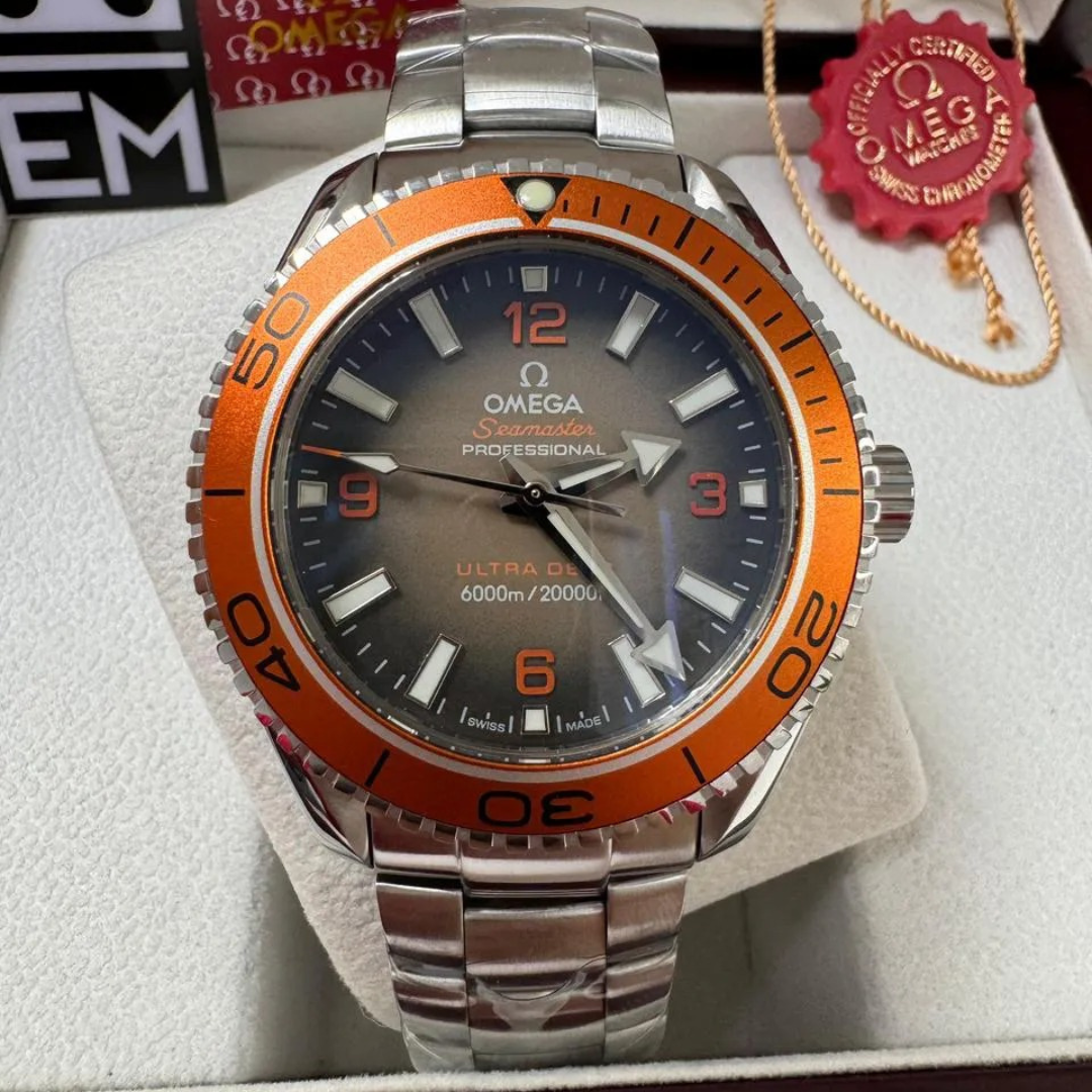 Omega Seamaster Ultra Deep – Orange/Steel