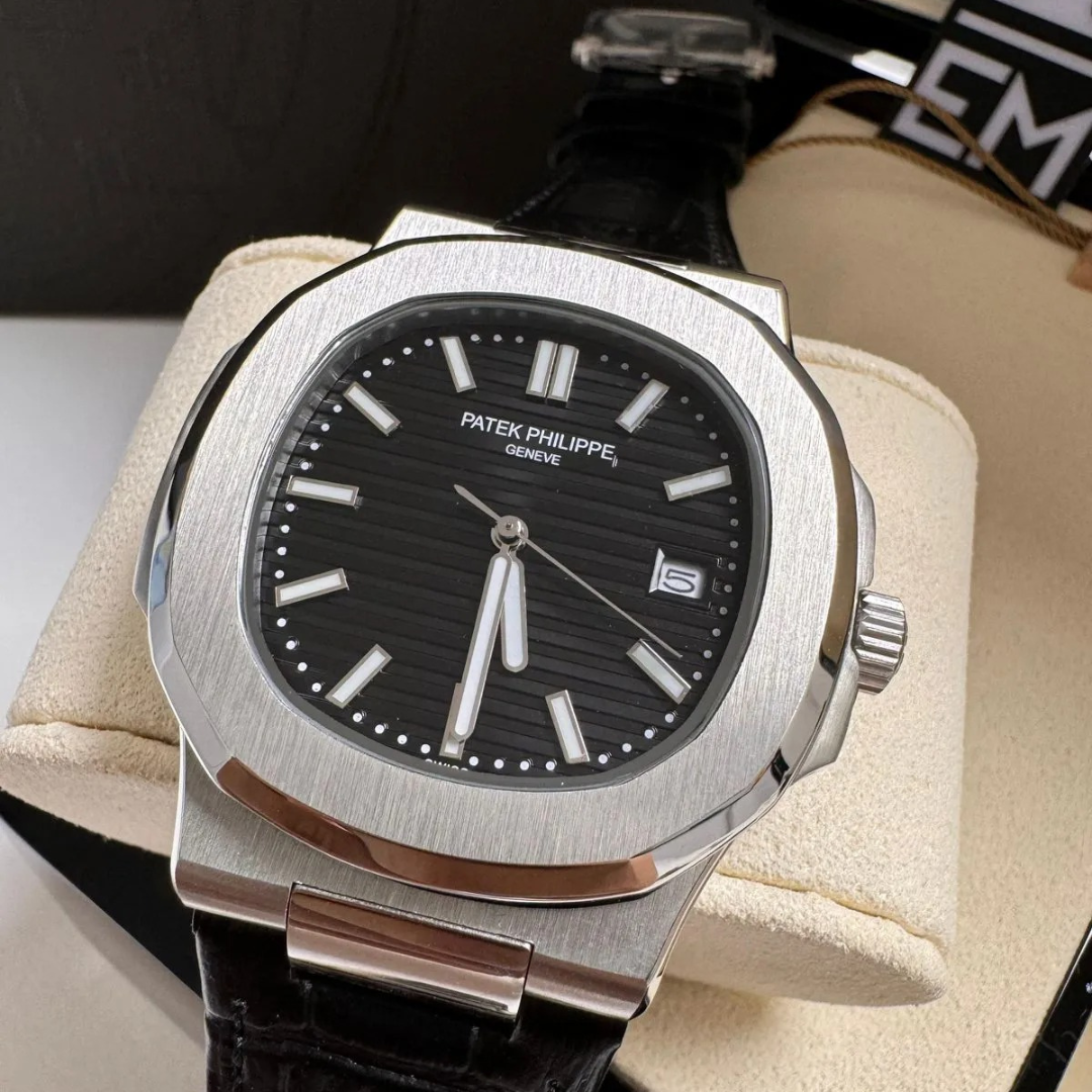 Patek Philippe Nautilus Black Automatic