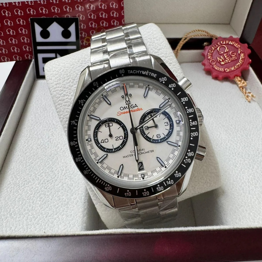 Omega Speedmaster 'Co-Axial Master Chronometer' – White Dial | Stainless Steel Bracelet