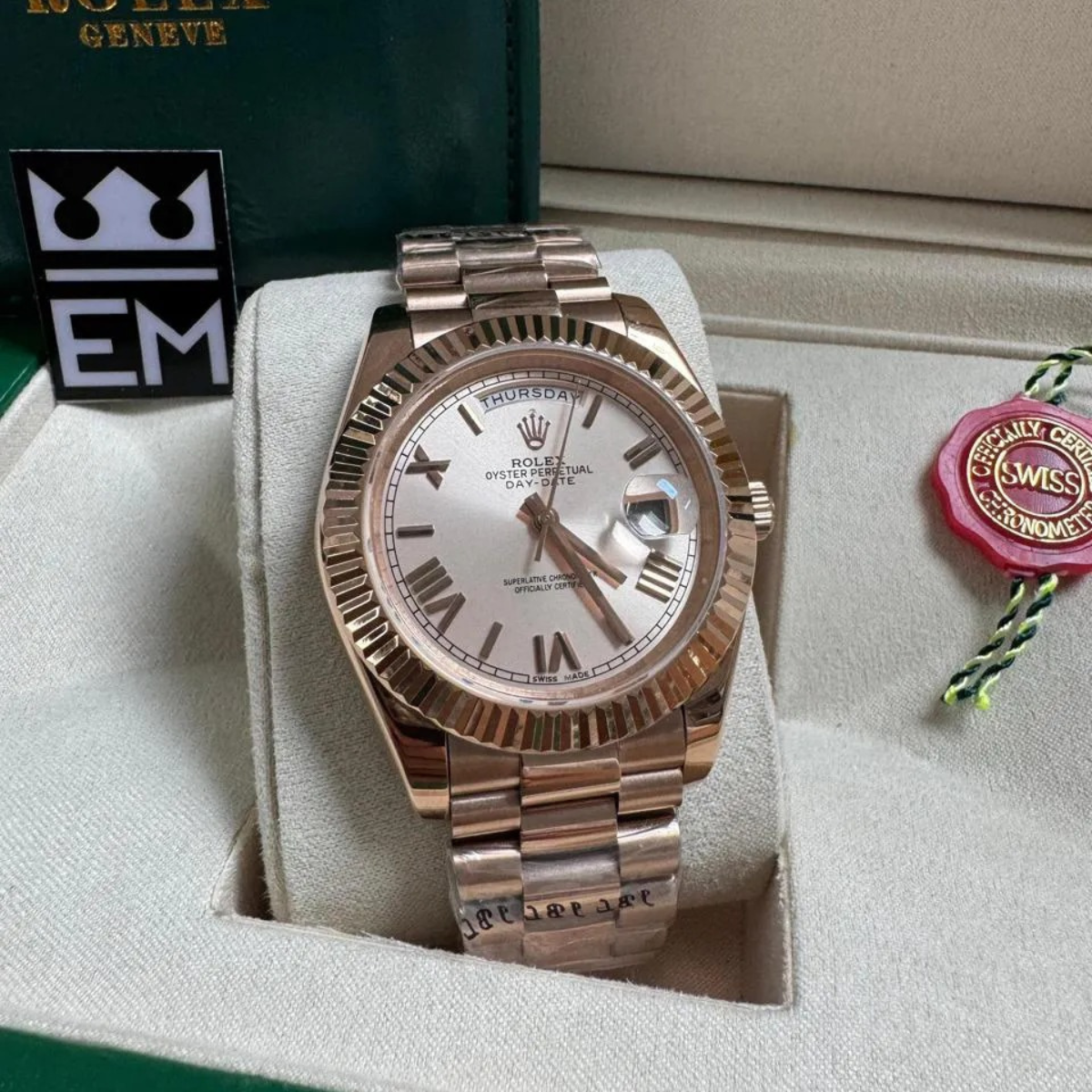 Rolex Day-Date 40 – Champagne-colored dial