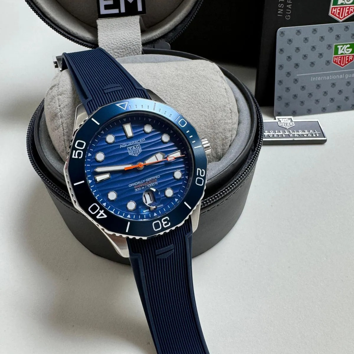 TAG Heuer Aquaracer Blue Chronometer 300M Rubber Strap