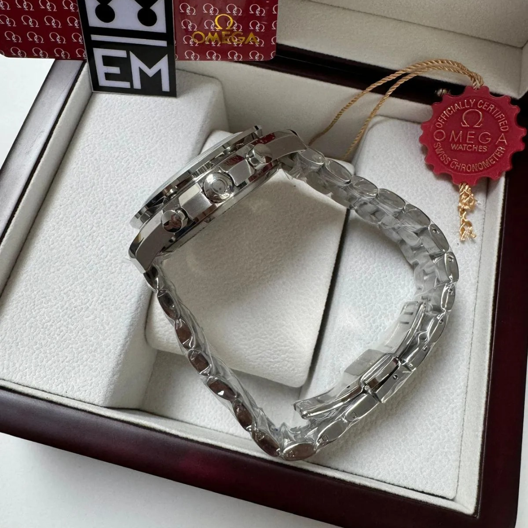 Omega Speedmaster Co-Axial White/Black – 42 mm Leather Strap