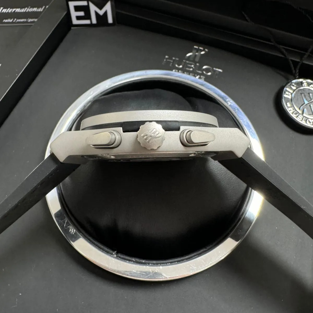 Hublot Classic Fusion Gray Chronograph