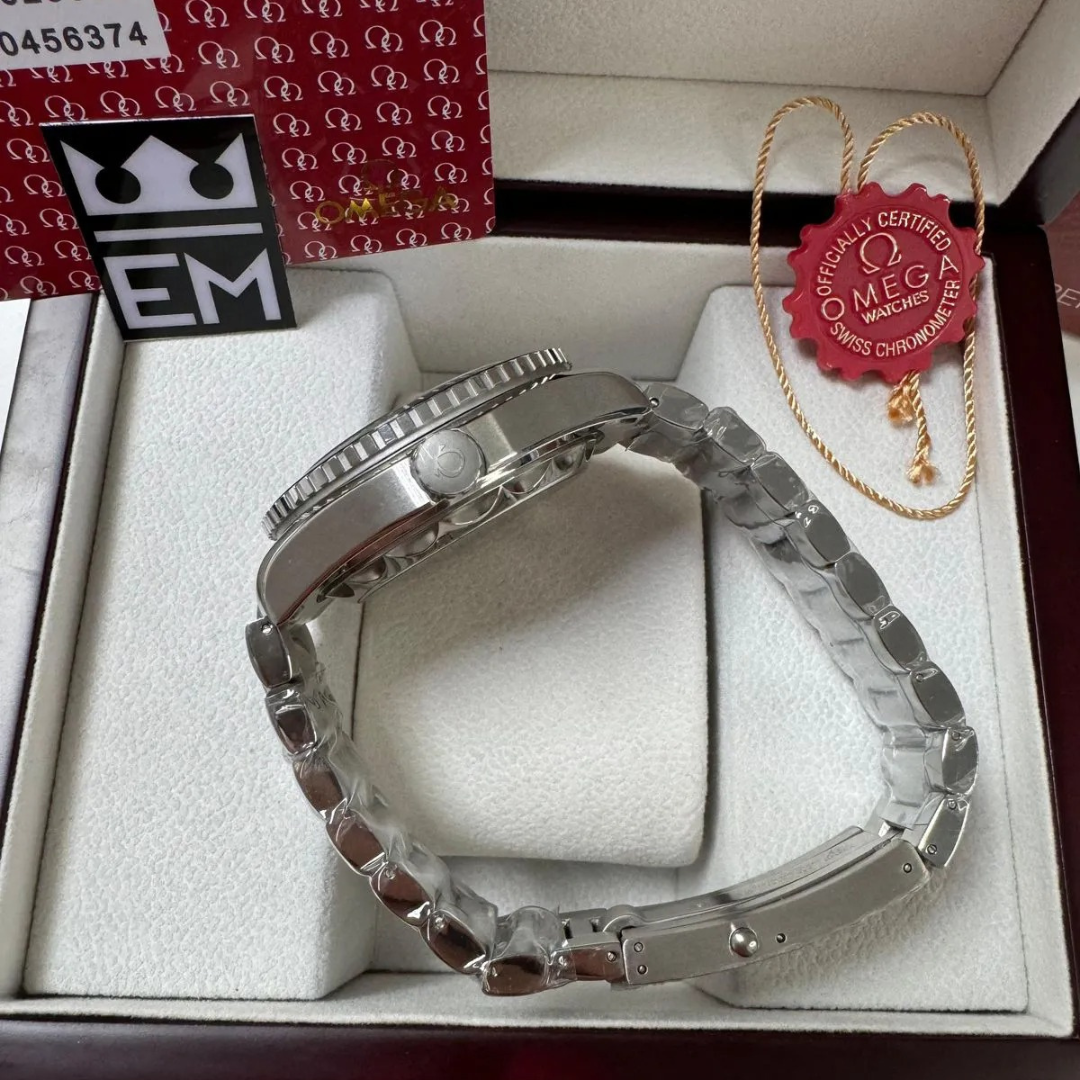 Omega Seamaster Ultra Deep – Blue/Steel