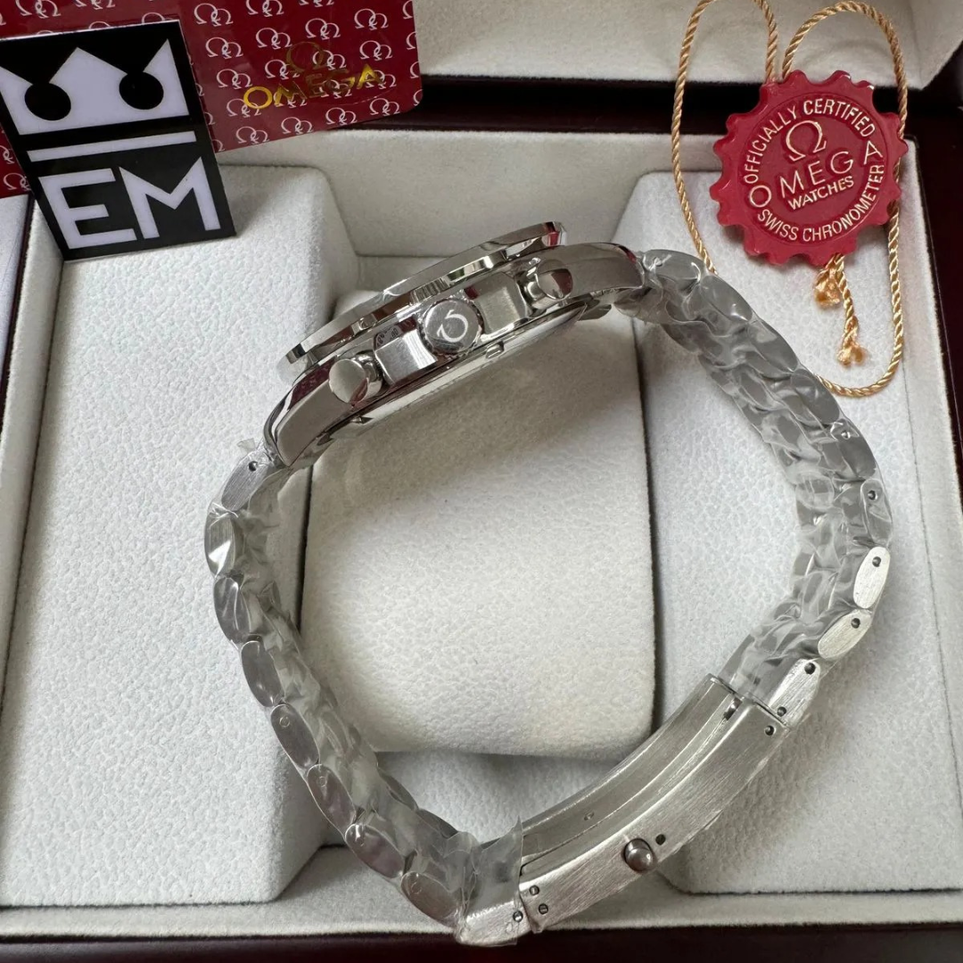 Omega Speedmaster – Blue Steel