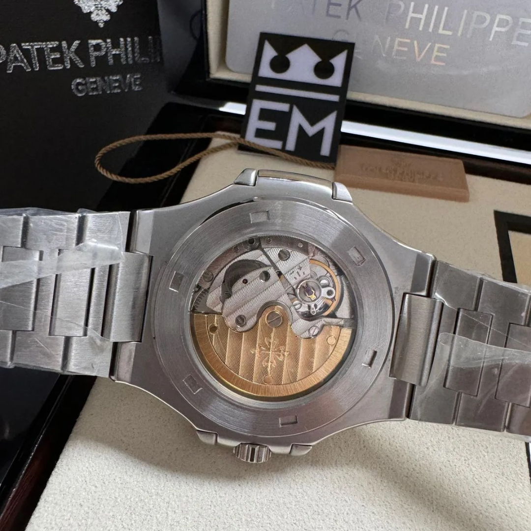 Patek Philippe Nautilus Gray – Automatic